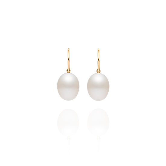 Signature Yellow Gold Shepherd's Hook Pearl Earrings